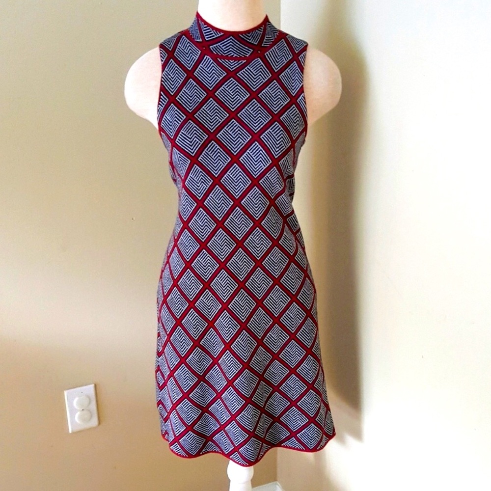 NWT Stunning M, Romeo & Juliet Couture Dress ♥️🖤